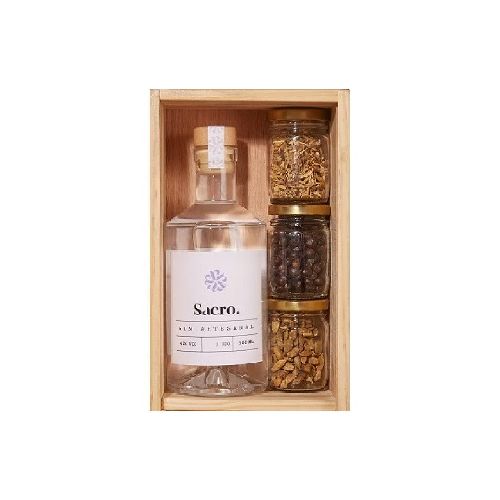 GIN ARTESANAL SACRO 500 ML EN CAJA CON BOTANICOS