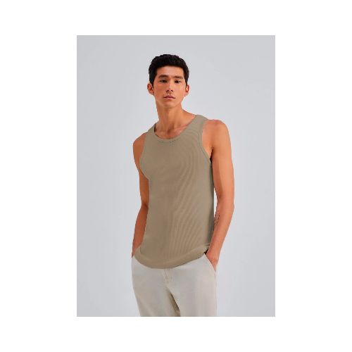 MUSCULOSA BÁSICA EN TELA ACANALADA - BEIGE — Hering