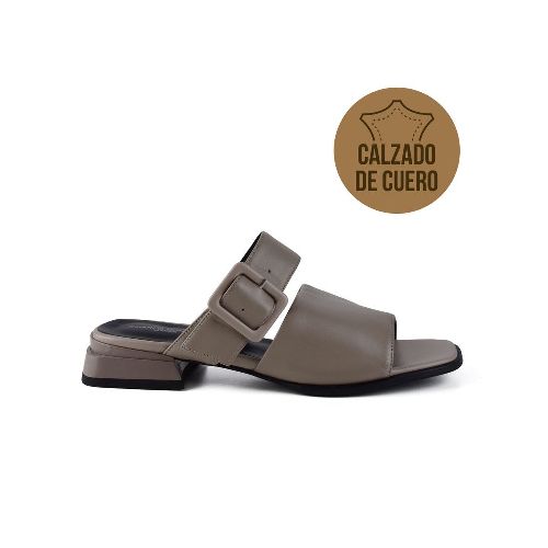 SANDALIA CASUAL DE CUERO MARCO DONATTI DANNA