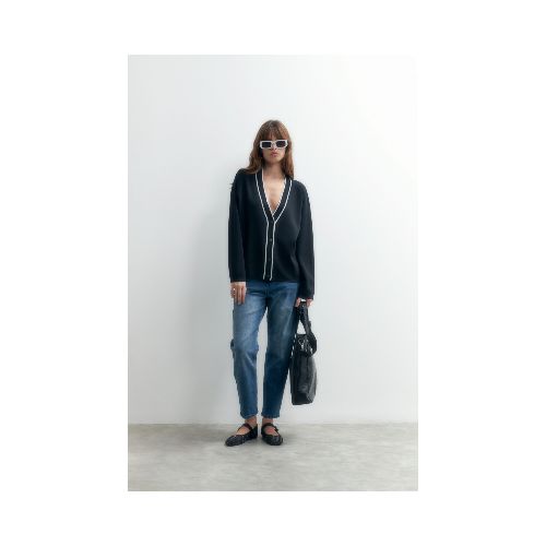 Cardigan con vivos en contraste - negro