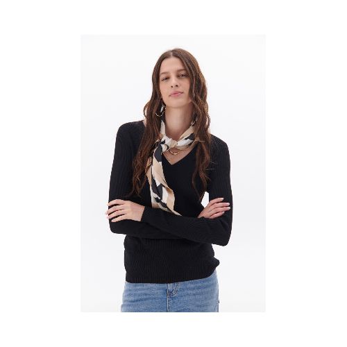 SWEATER ESCOTE V - NEGRO