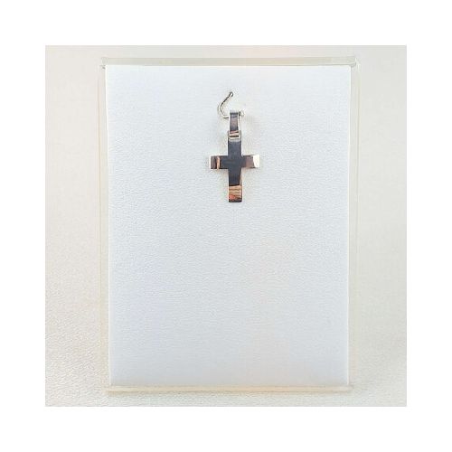 Cruz de plata 925, Medidas largo 2 cm, ancho 1.4 cm, espesor 1.5 mm.