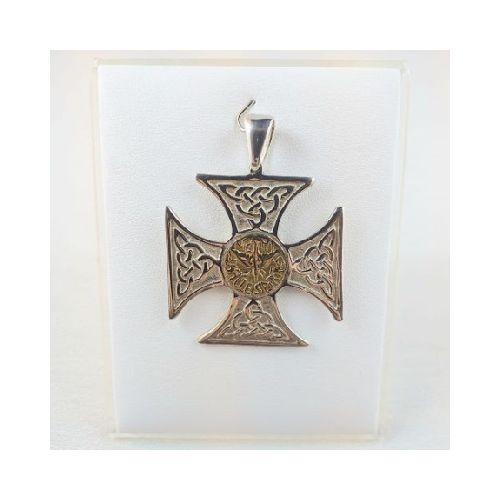 Cruz de plata 925 con imagen central del Espíritu Santo en double de oro 18 Ktes. Medidas: 3.9 cm * 3.9 cm, espesor 2 mm.