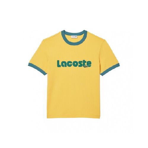 REMERA CON ESTAMPA DE LACOSTE EN CONTRASTE - YELLOW/BLUE