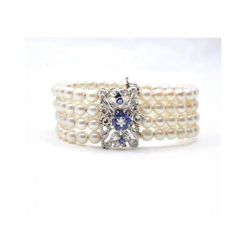 Pulsera 4 Hilos De Perlas 5 A 5.5 Mm, Con Importante Broche En Oro 18 K Zafiros Y Brillantes — Facello Joyeros