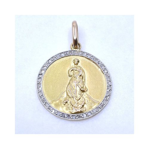 Medalla Con Imagen Religiosa En Oro 18K Y Diamantes — Facello Joyeros