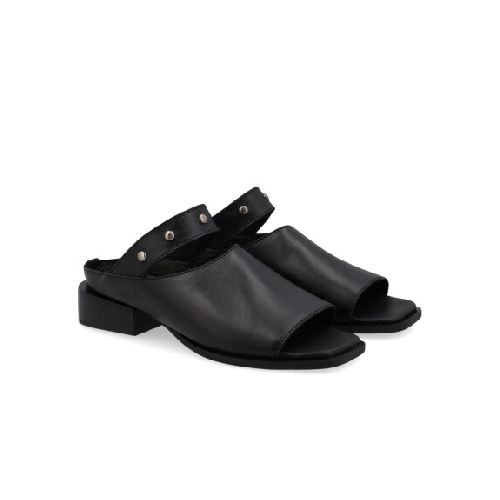 SANDALIAS CUERO ARABELLA - NEGRO