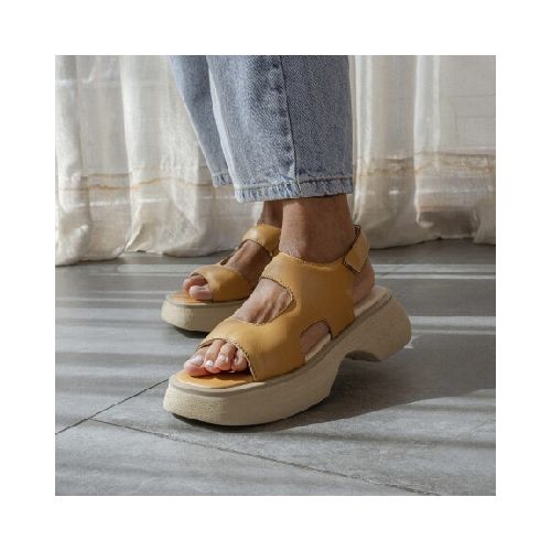 SANDALIAS VENET - CUERO AMARANTA - MOSTAZA