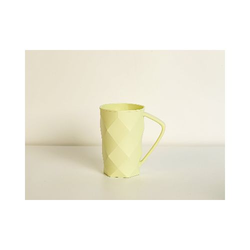 VASO PLÁSTICO CON ASA ROMBO (VERDE CLARO/340 ML) — MUMUSO